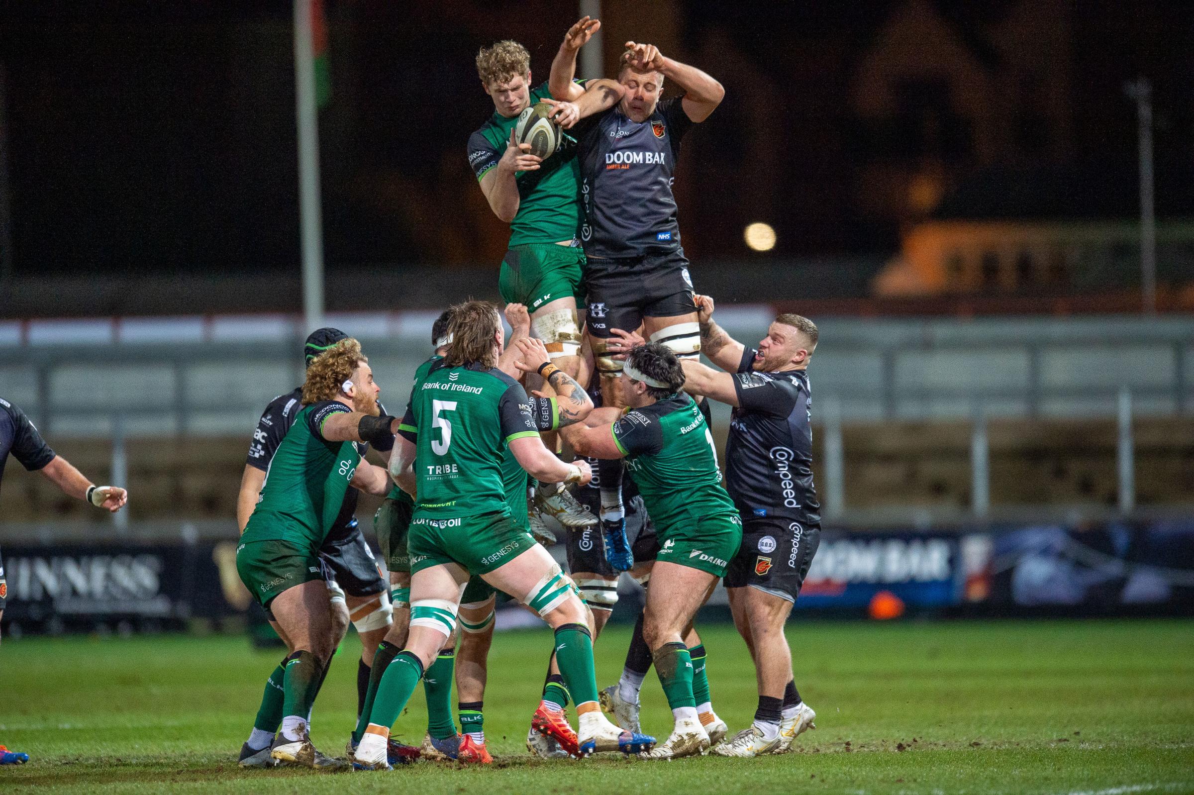 Dragons lock Ben Carter tries to disrupt the Connacht lineout