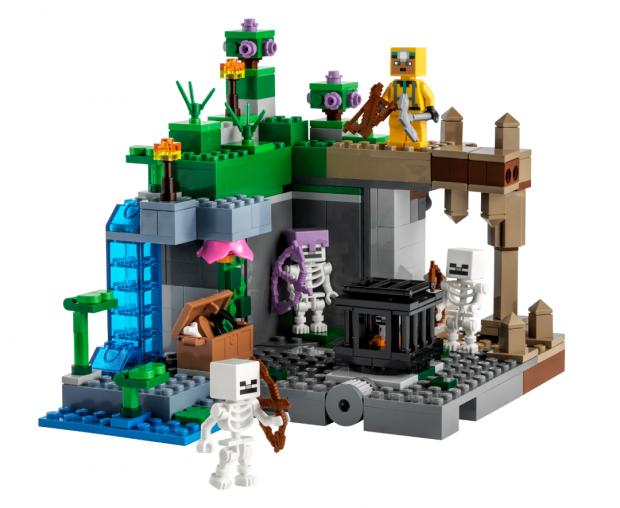Barry And District News: LEGO® Minecraft® The Skeleton Dungeon. Credit: LEGO